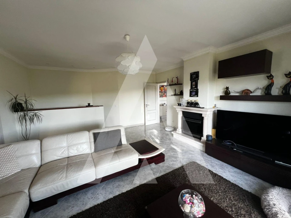 Moradia T4 para Venda em Oliveirinha Foto 14