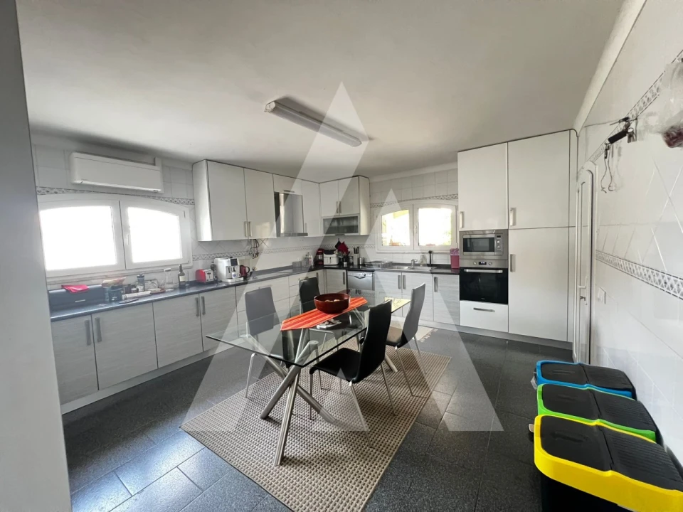 Moradia T4 para Venda em Oliveirinha Foto 18