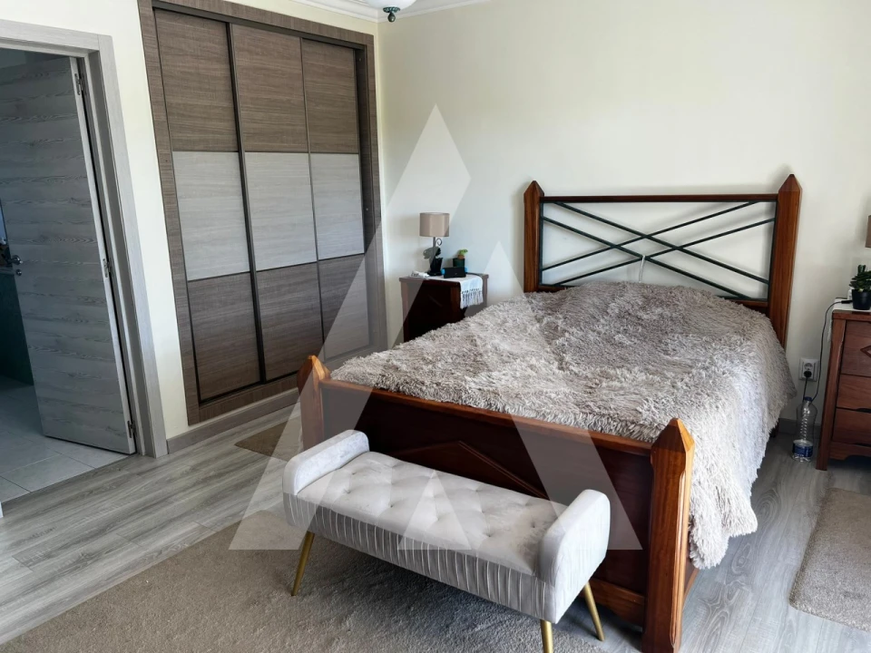 Moradia T4 para Venda em Oliveirinha Foto 32