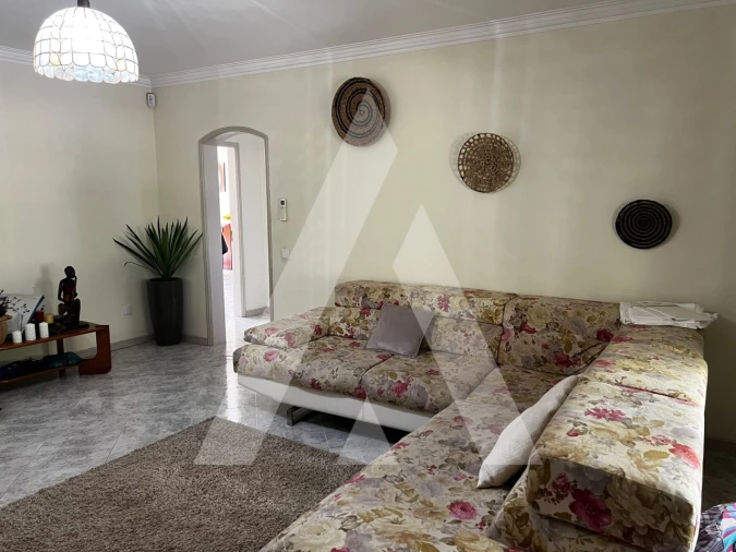 Moradia T4 para Venda em Oliveirinha Foto 7