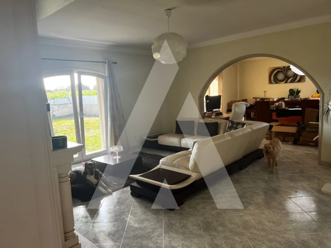 Moradia T4 para Venda em Oliveirinha Foto 16