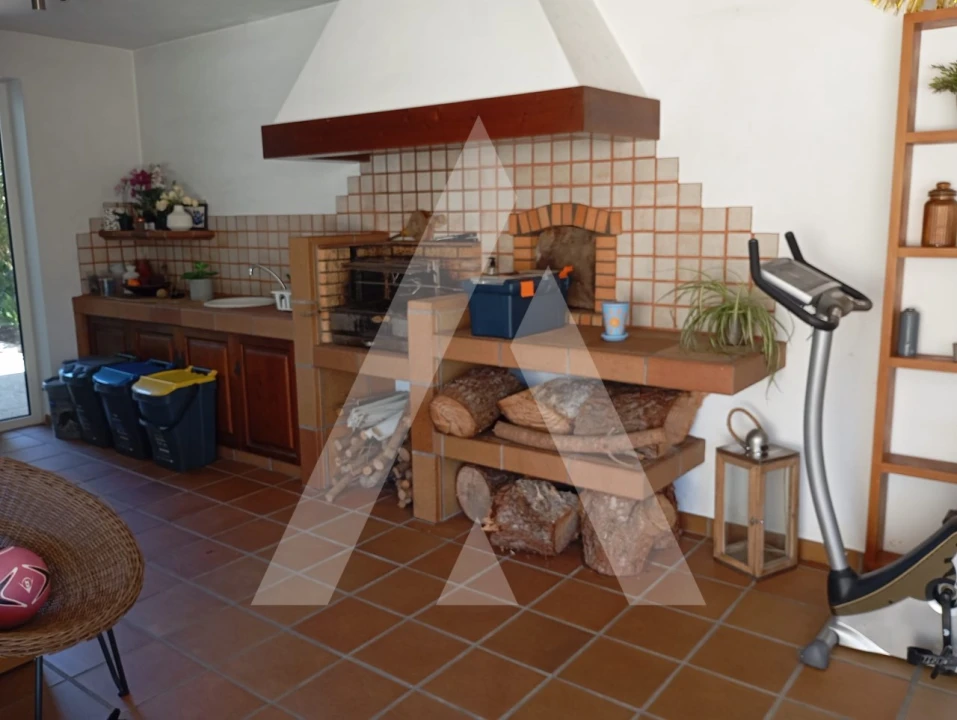 Moradia T6 para Venda em Palhaça Foto 51