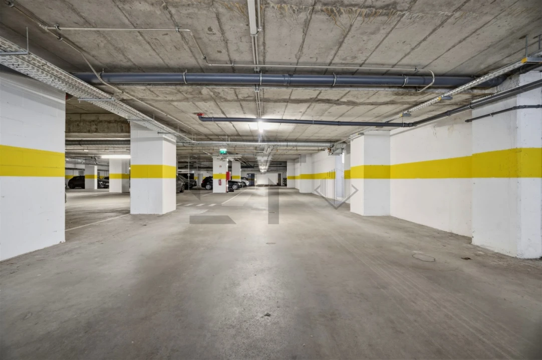 Loja para Arrendamento em Lumiar Foto 12