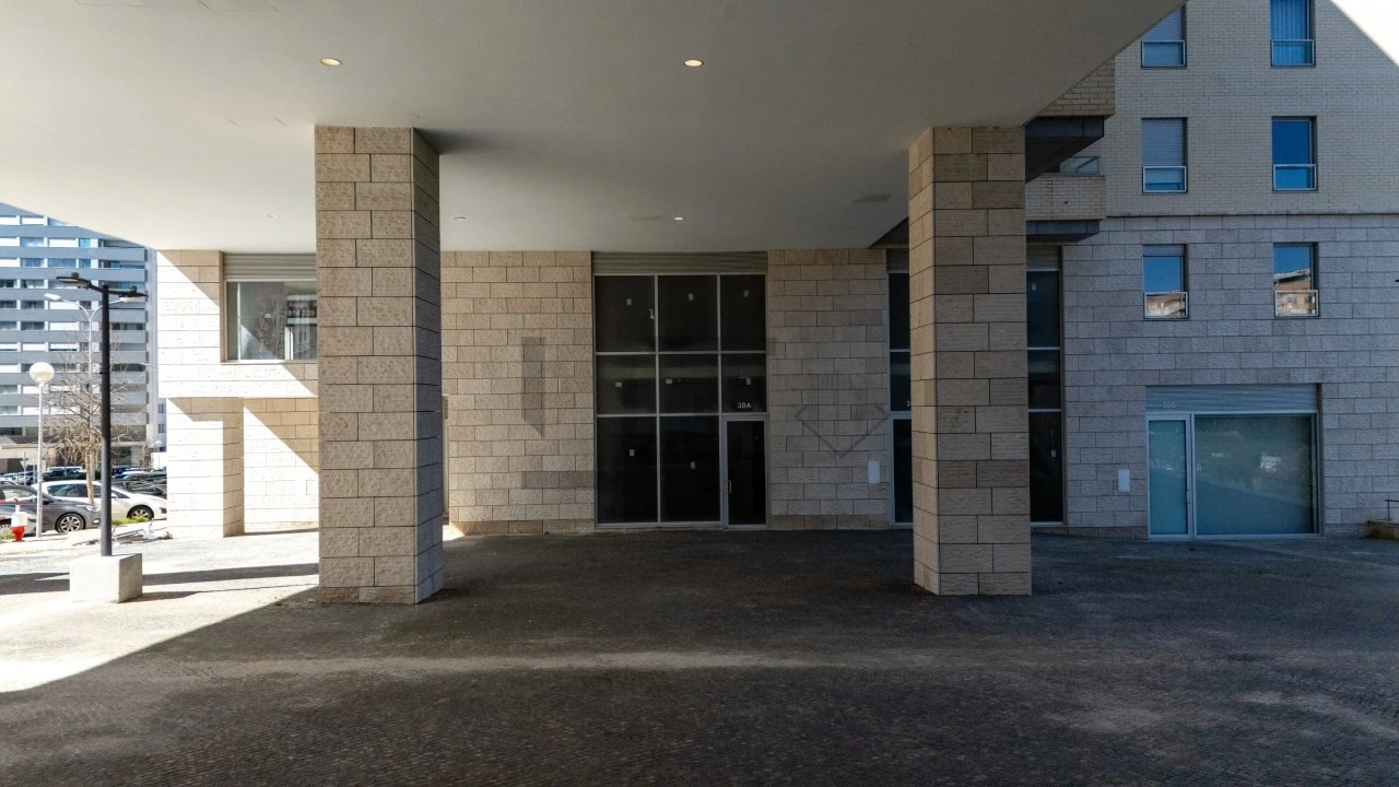 Loja para Arrendamento em Lumiar Foto 16