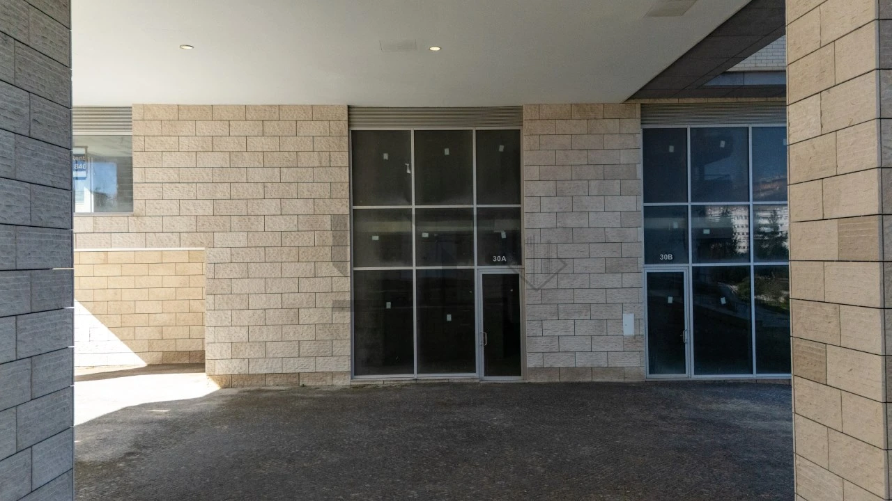 Loja para Arrendamento em Lumiar Foto 17