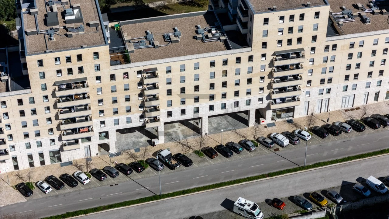 Loja para Arrendamento em Lumiar Foto 20