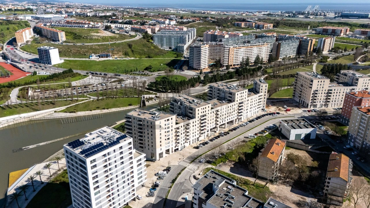 Loja para Arrendamento em Lumiar Foto 22