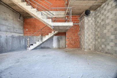 Loja para Arrendamento em Lumiar