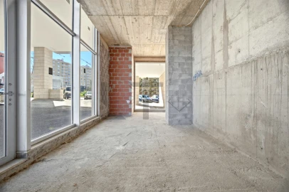 Loja para Arrendamento em Lumiar