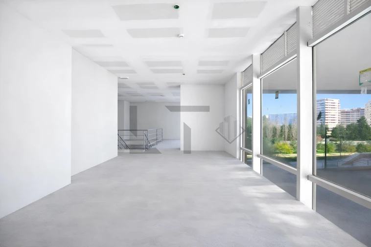 Loja para Arrendamento em Lumiar Foto 5