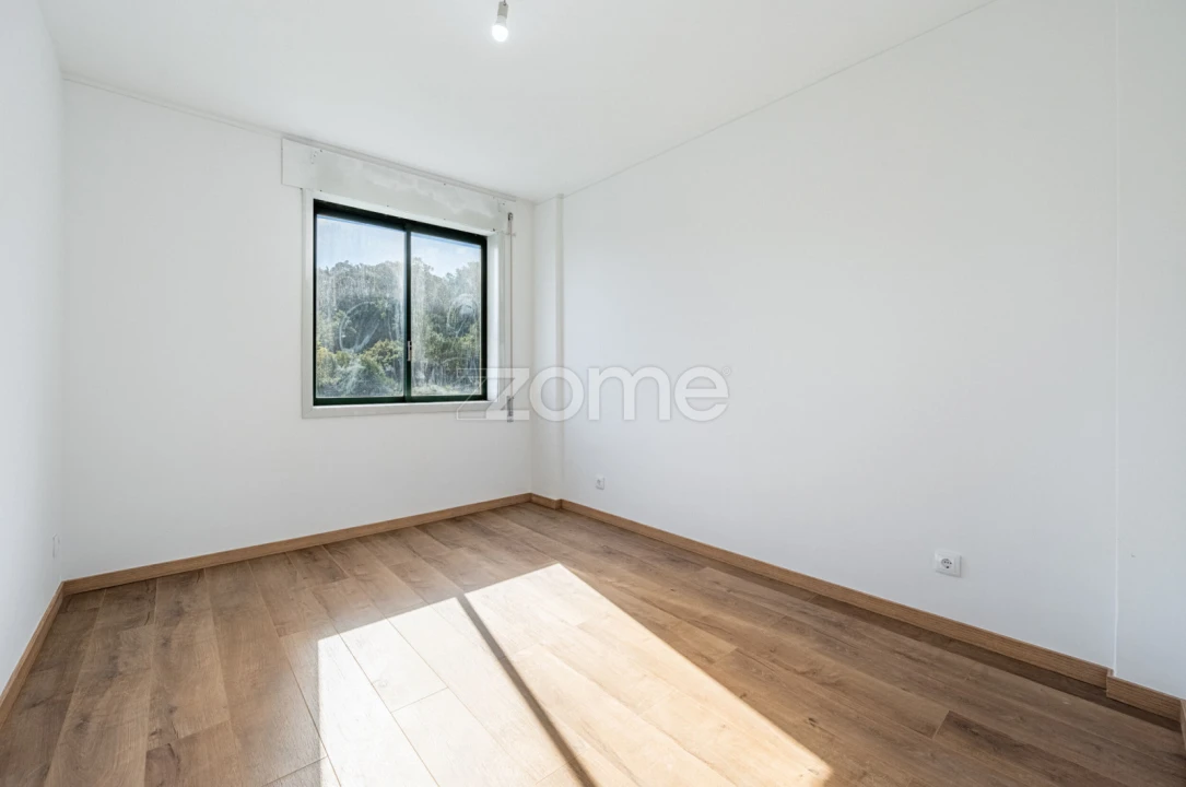 Apartamento T2 para Venda em Darque Foto 14