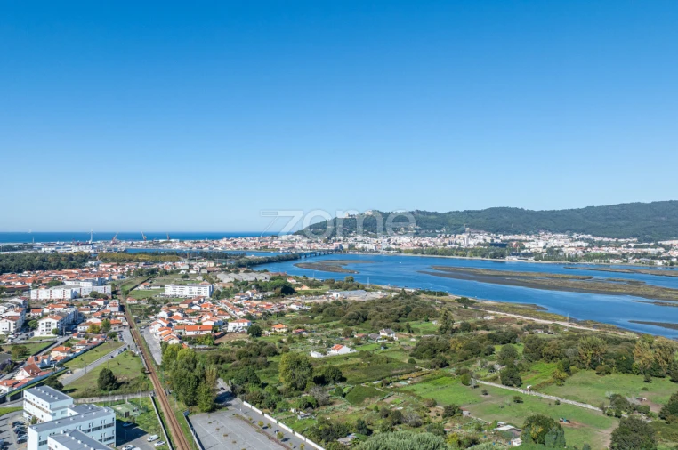 Apartamento T2 para Venda em Darque Foto 1