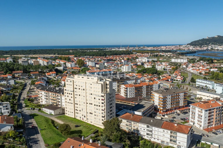 Apartamento T2 para Venda em Darque Foto 5