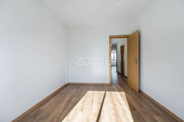 Apartamento T2 para Venda em Darque Foto 15