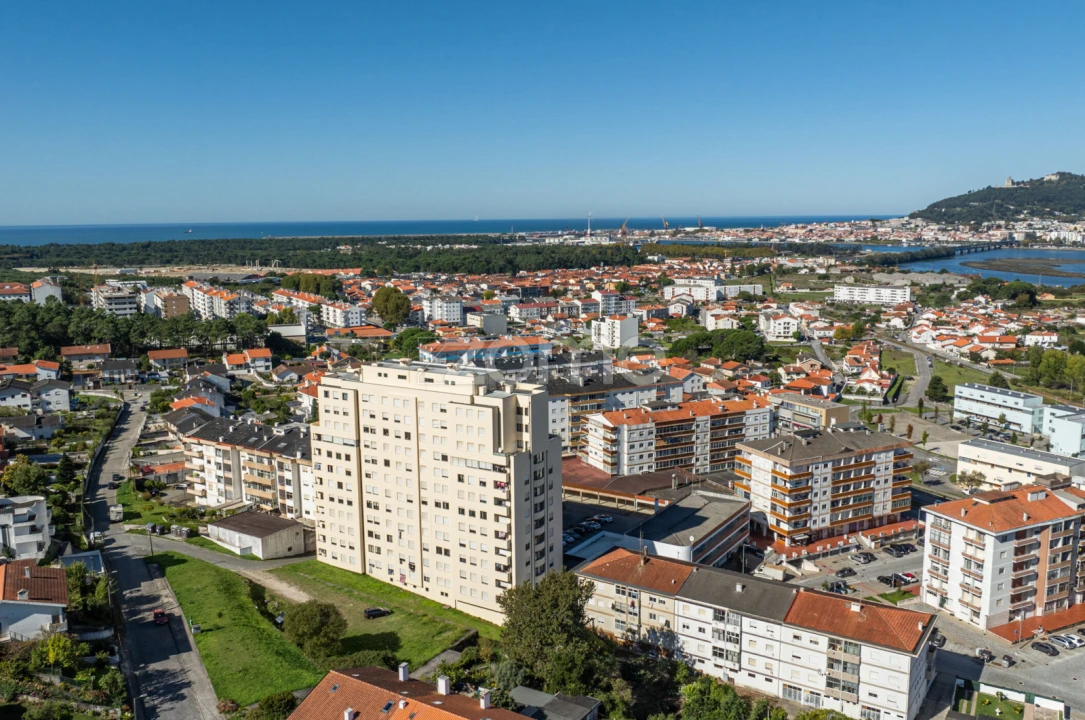 Apartamento T2 para Venda em Darque Foto 5