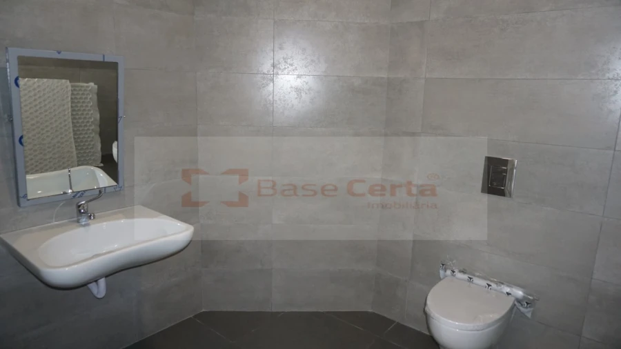 Apartamento T2 para Venda em Santa Clara Foto 16