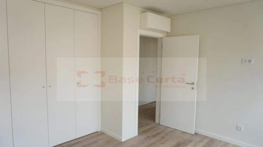 Apartamento T2 para Venda em Santa Clara Foto 28