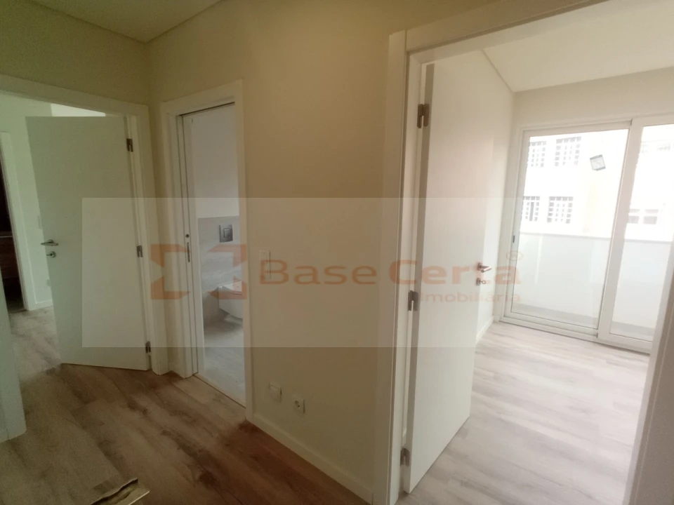 Apartamento T2 para Venda em Santa Clara Foto 9