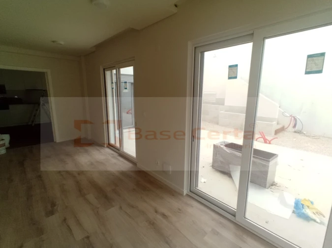 Apartamento T2 para Venda em Santa Clara Foto 30