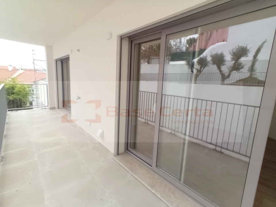 Apartamento T2 para Venda em Santa Clara Foto 7