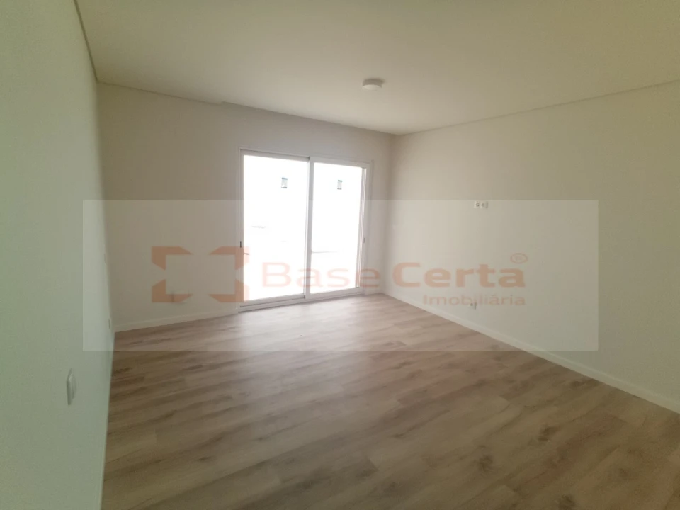Apartamento T2 para Venda em Santa Clara Foto 19