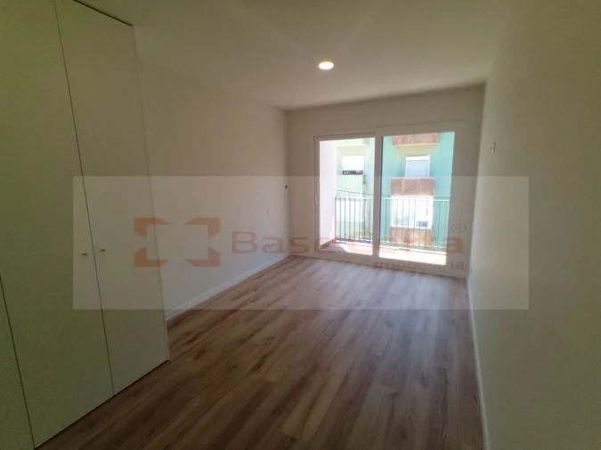 Apartamento T3 para Venda em Almada, Cova da Piedade, Pragal e Cacilhas Foto 19