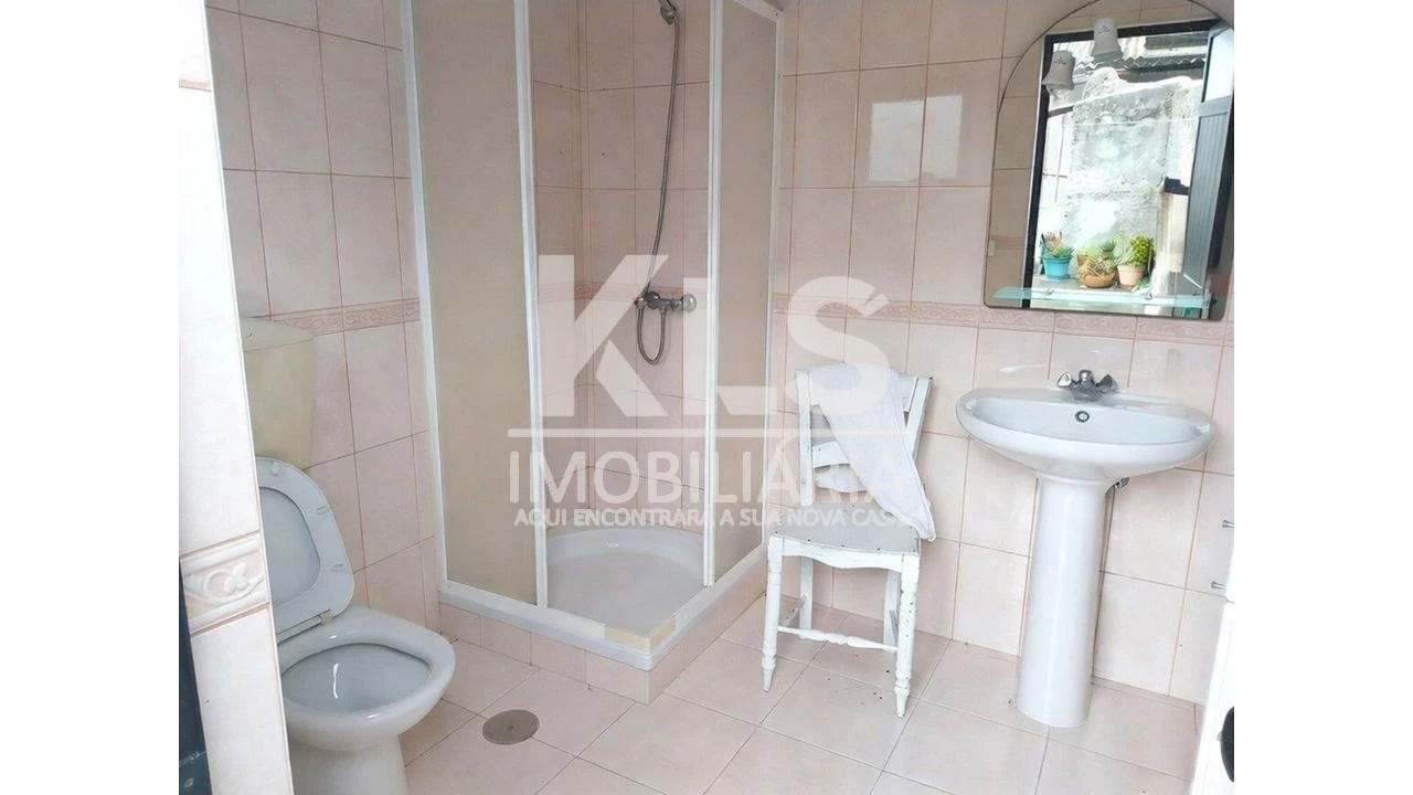 Moradia T2 para Venda em Lavos Foto 12