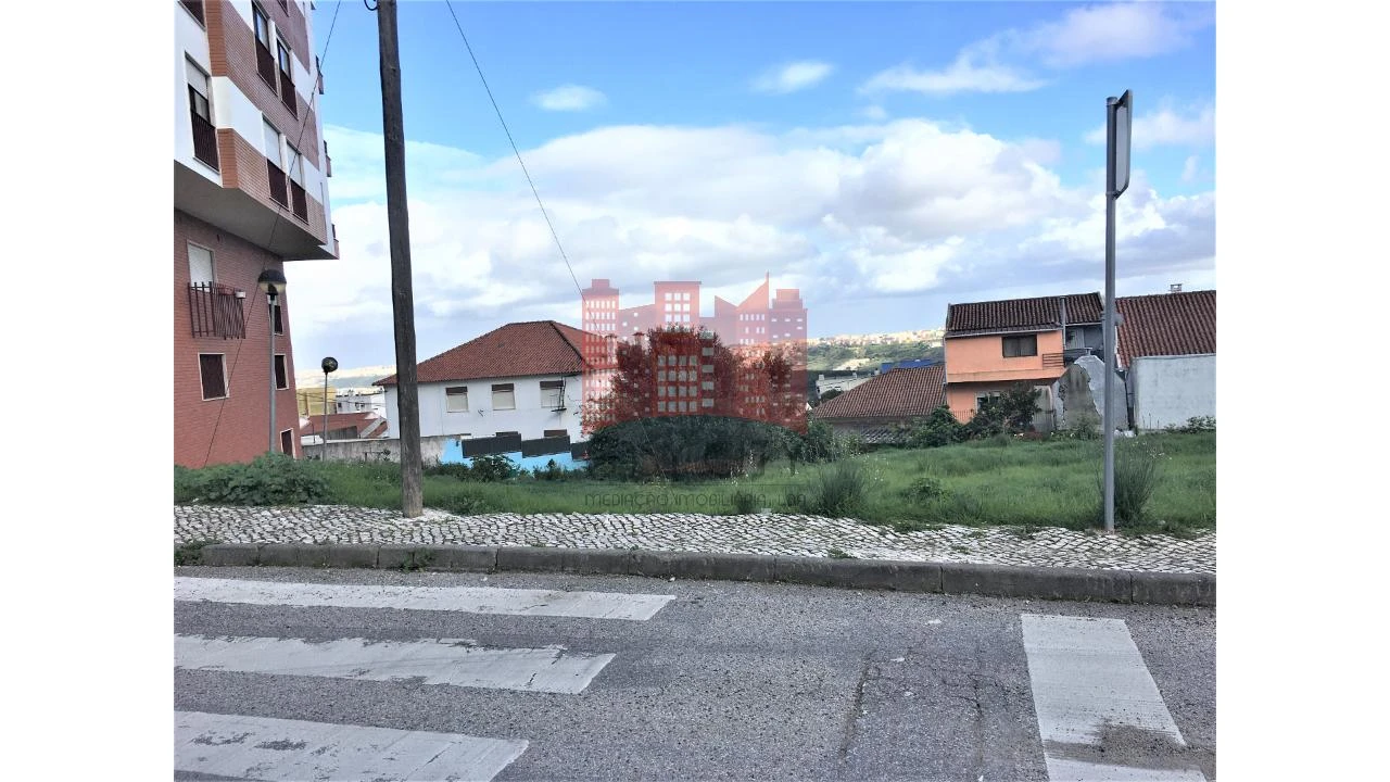 Terreno para Venda em Mina de Água Foto 3