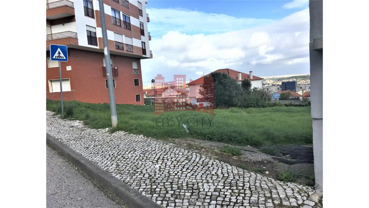 Terreno para Venda em Mina de Água Foto 1