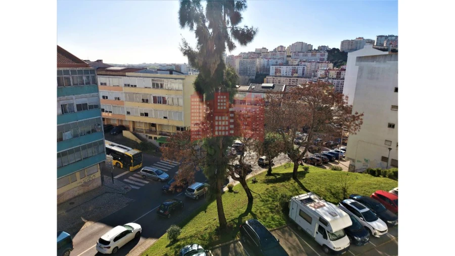 Apartamento T2 para Venda em Queluz e Belas Foto 9