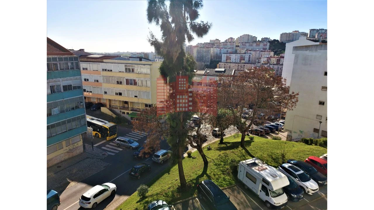 Apartamento T2 para Venda em Queluz e Belas Foto 9