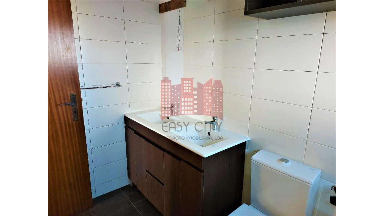 Apartamento T2 para Venda em Queluz e Belas Foto 23