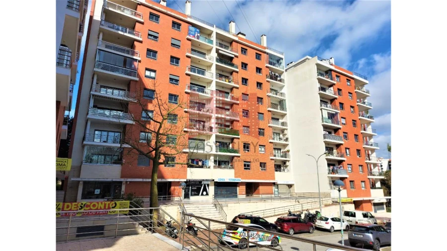 Apartamento T3 para Venda em Odivelas Foto 5
