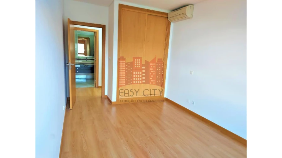 Apartamento T3 para Venda em Odivelas Foto 32