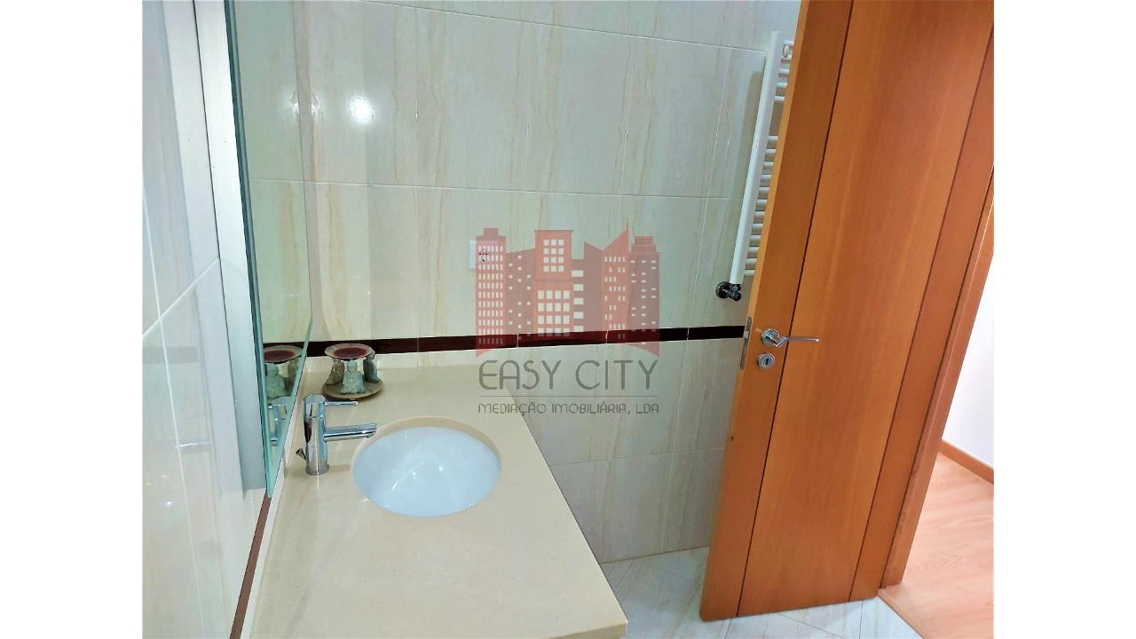 Apartamento T3 para Venda em Odivelas Foto 27
