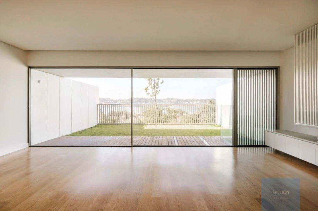 Moradia T5 para Venda em Alcantara Foto 4