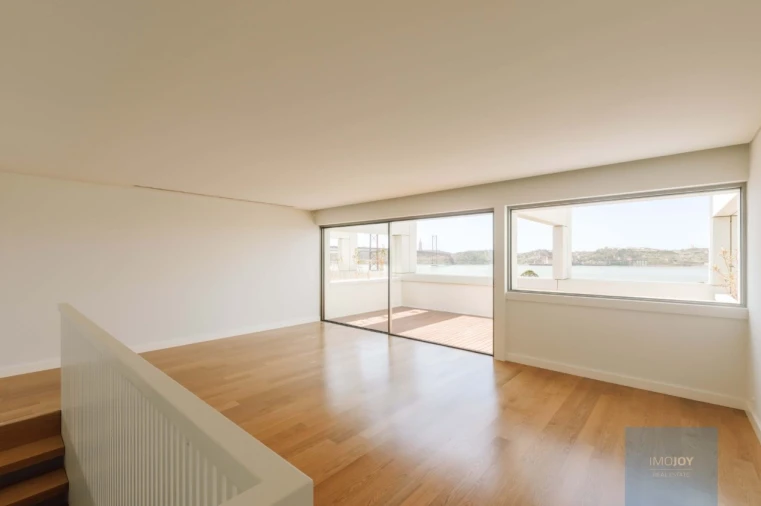 Moradia T5 para Venda em Alcantara Foto 9