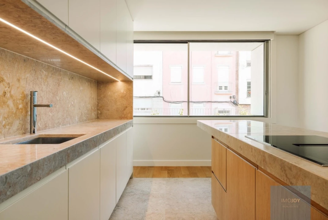 Moradia T5 para Venda em Alcantara Foto 7