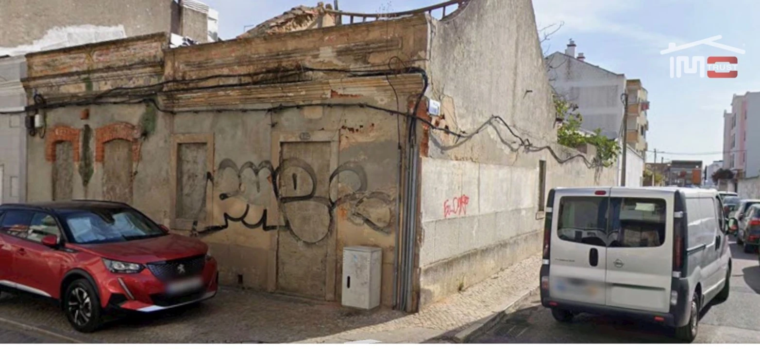 Moradia T5 para Venda em Montijo e Afonsoeiro Foto 2