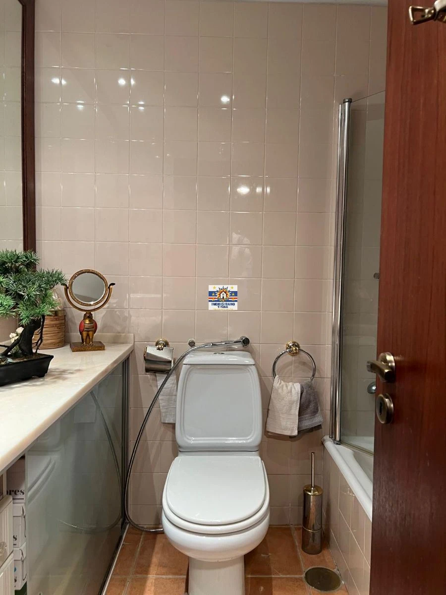 Apartamento T1 para Venda em Carvalhal Foto 12