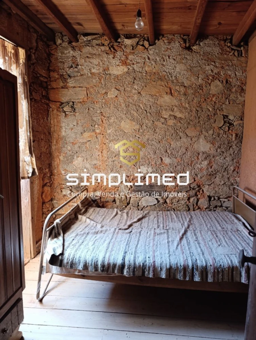 Moradia T4 para Venda em Três Povos Foto 32