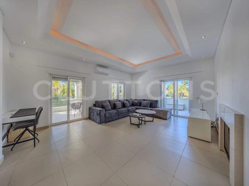 Moradia T4 para Venda em Almancil Foto 3