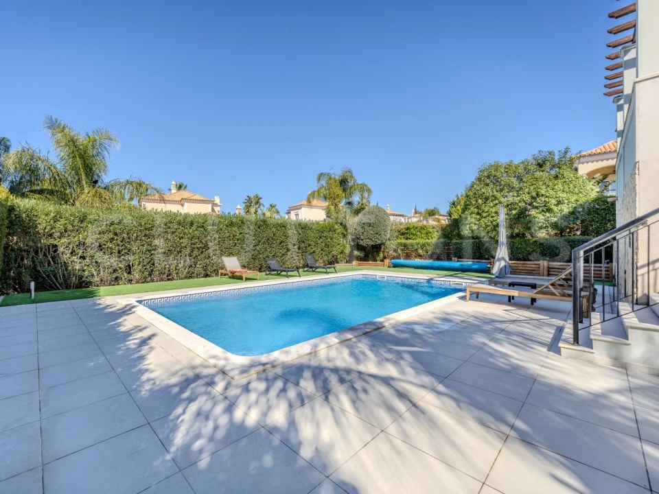 Moradia T4 para Venda em Almancil Foto 6