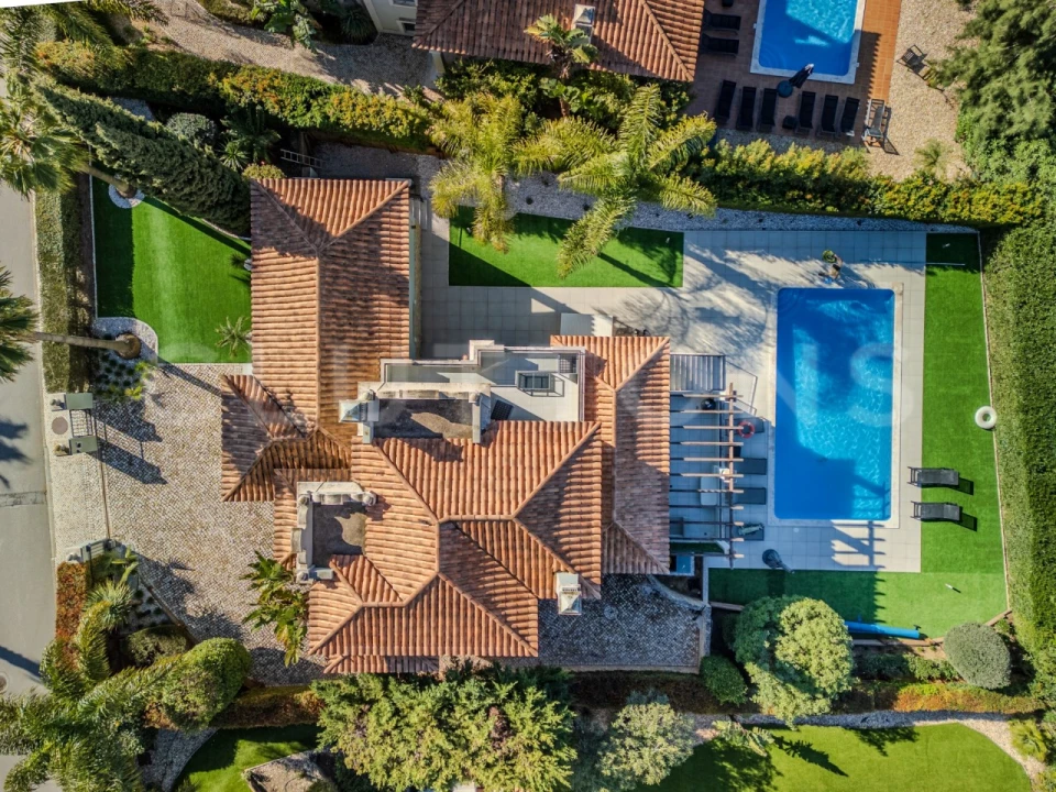 Moradia T4 para Venda em Almancil Foto 8