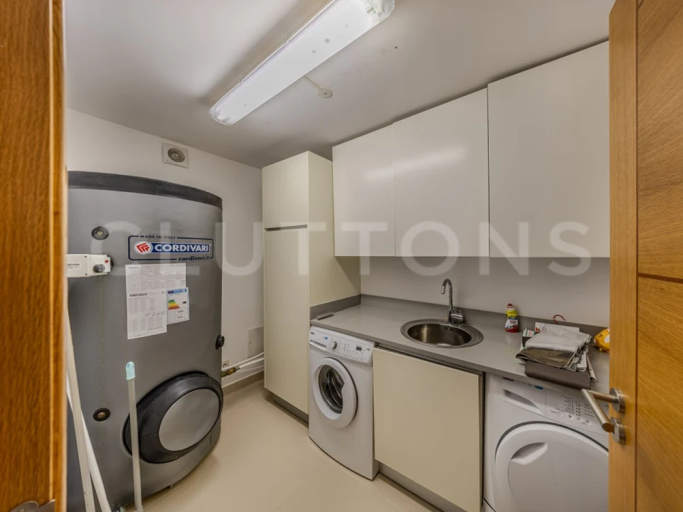 Moradia T4 para Venda em Almancil Foto 18