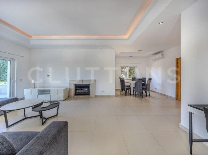 Moradia T4 para Venda em Almancil Foto 25