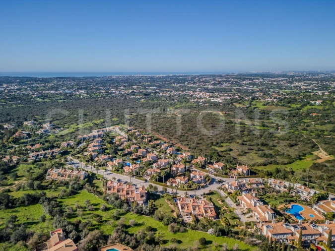 Moradia T4 para Venda em Almancil Foto 40