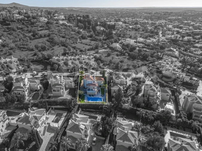 Moradia T4 para Venda em Almancil Foto 41