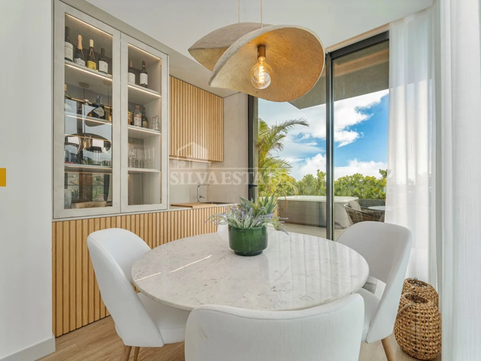 Apartamento T1 para Arrendamento em Estreito da Calheta Foto 17