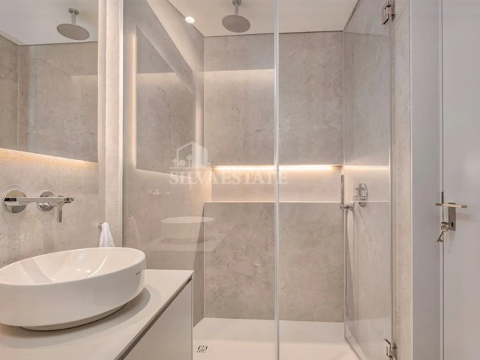 Apartamento T1 para Arrendamento em Estreito da Calheta Foto 10